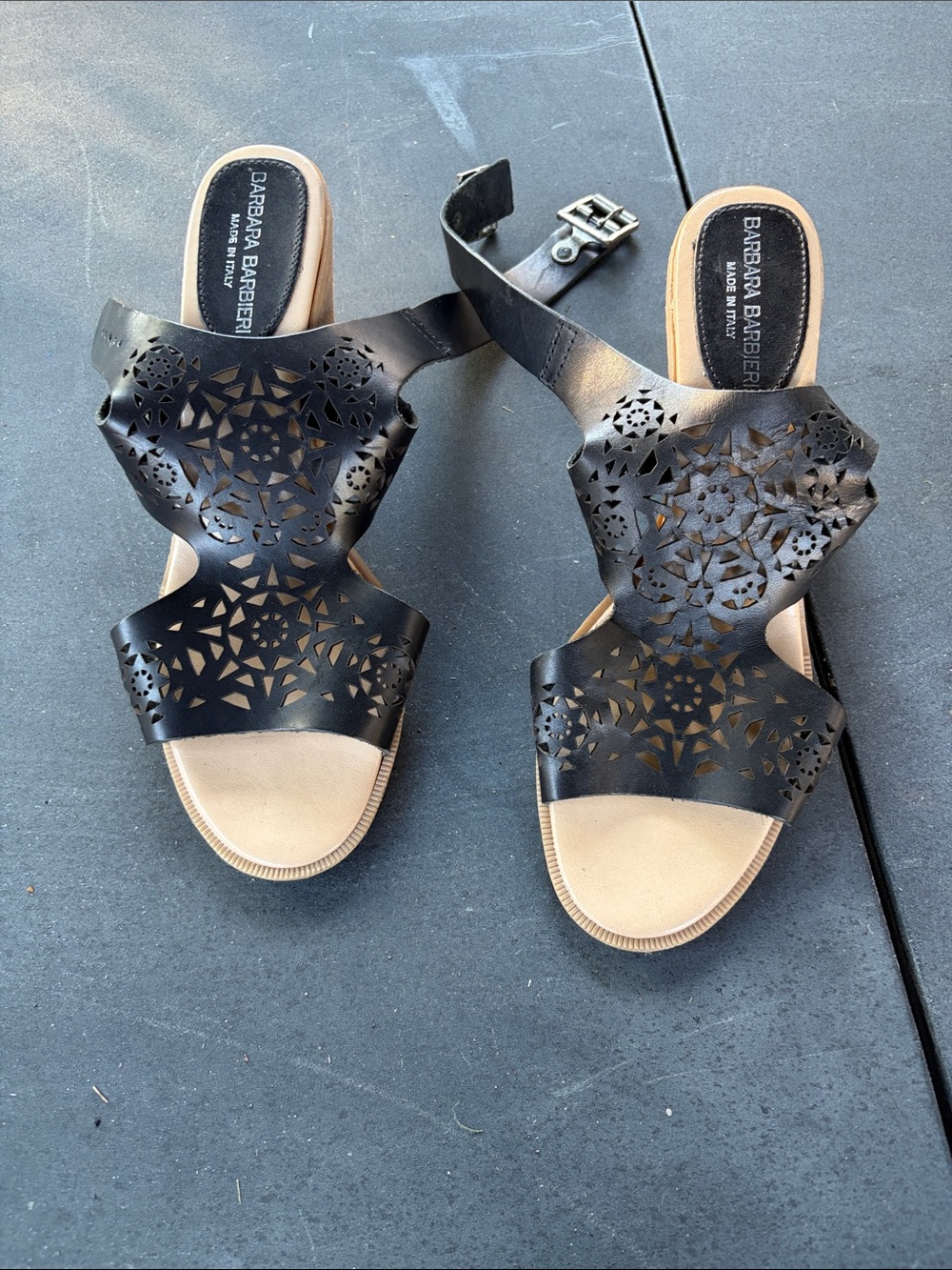 Black Laser-Cut women’s shoes with chunky heel and  Ankle Strap
